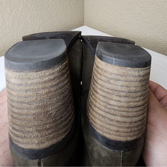 Steve Madden- Women’s Pawel Heeled Bootie in Olive Green Suede Zip Back, Size 8 - Picture 12 of 12